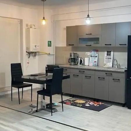 Chic Apartament Complex Inamstro 이아시 외부 사진