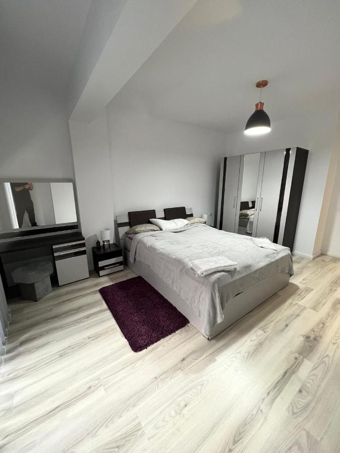 Chic Apartament Complex Inamstro 이아시 외부 사진